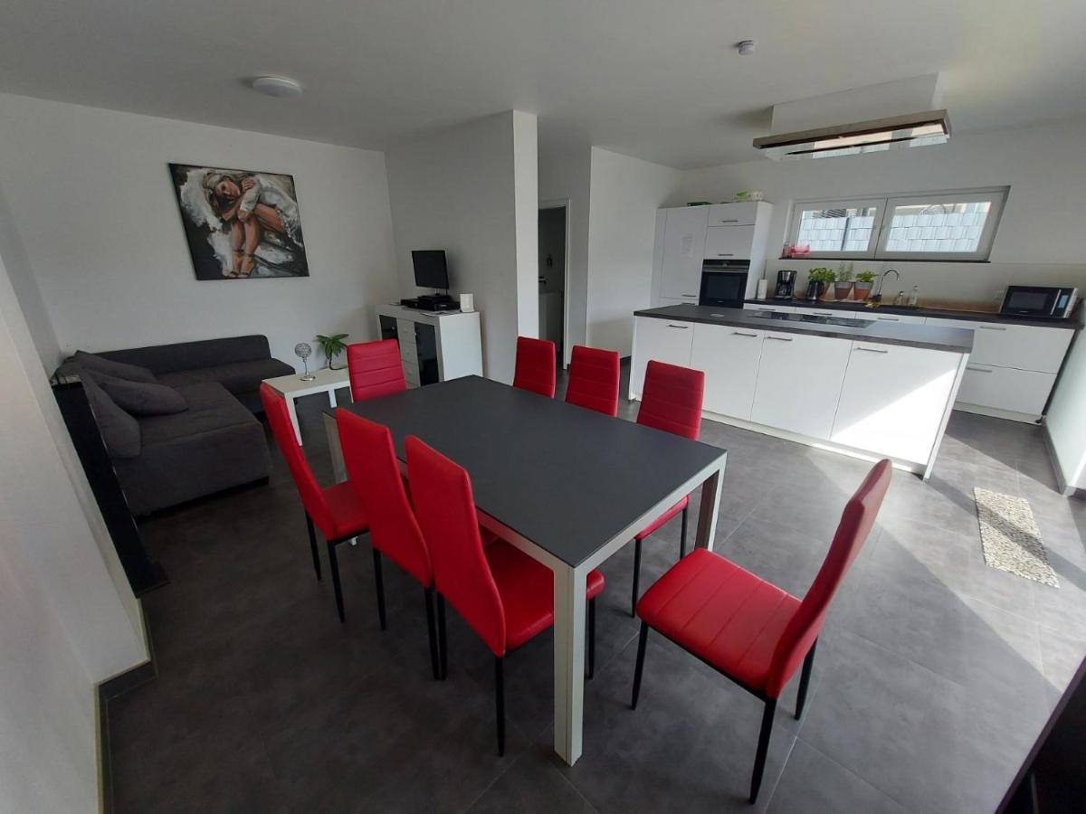 Several Different Rooms, Newly Furnished, In A New House In Vichten Esterno foto