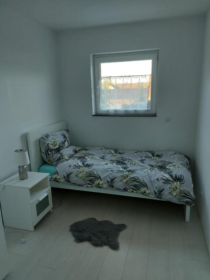 Several Different Rooms, Newly Furnished, In A New House In Vichten Esterno foto